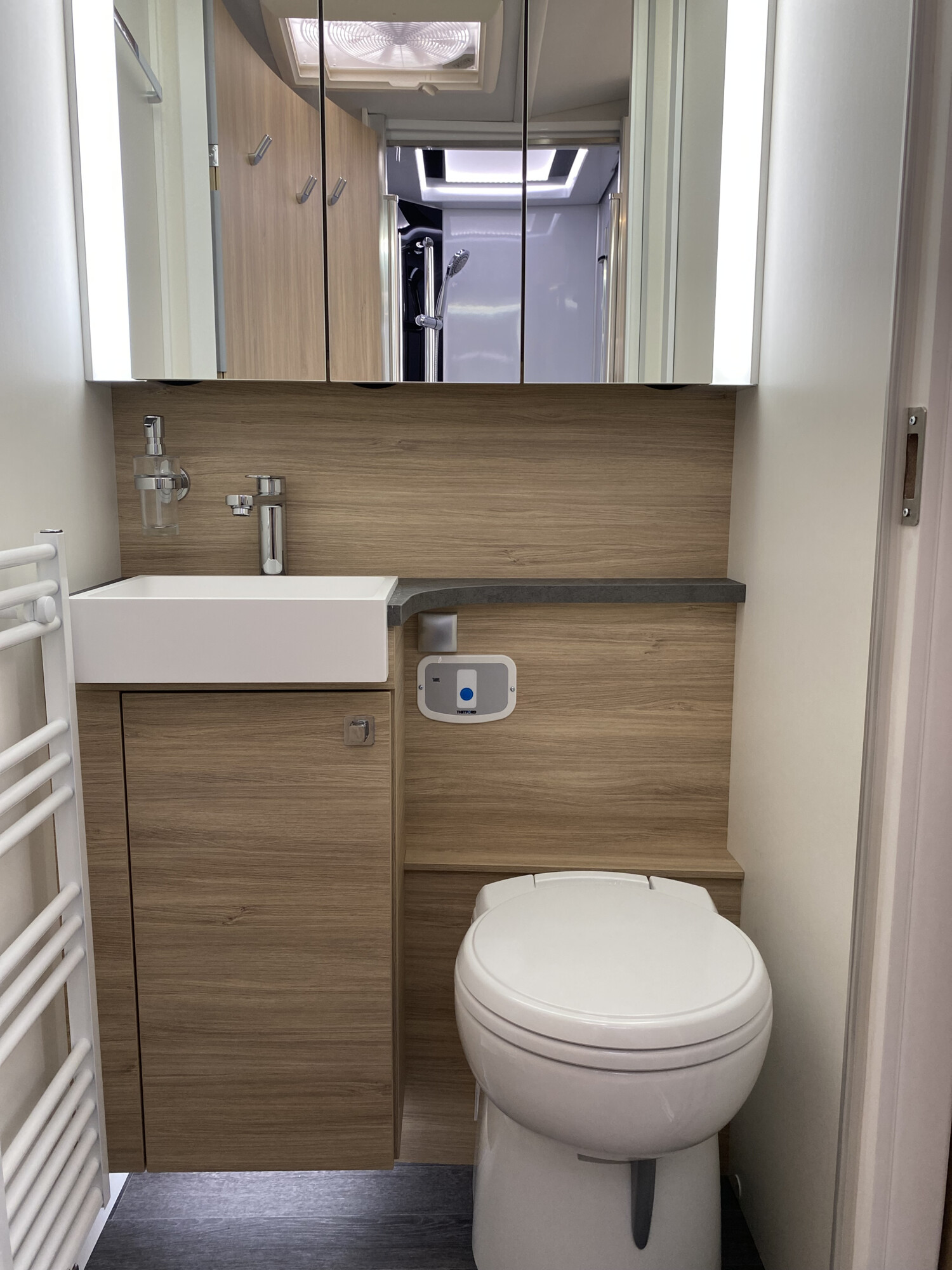 bad wc waschbecken spiegelschrank frankia f line a 740 plus