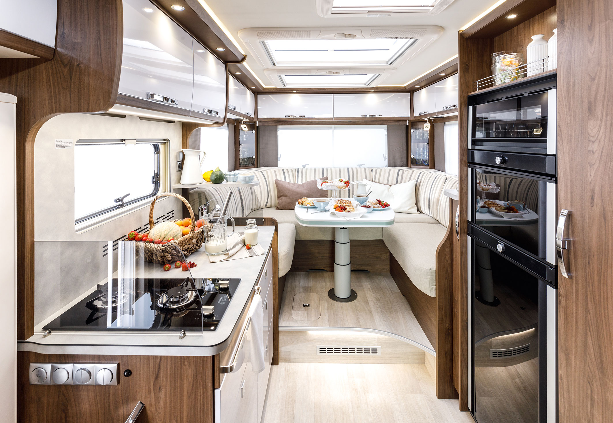 frankia a 680 plus interieur wohnraum sitzgruppe kueche