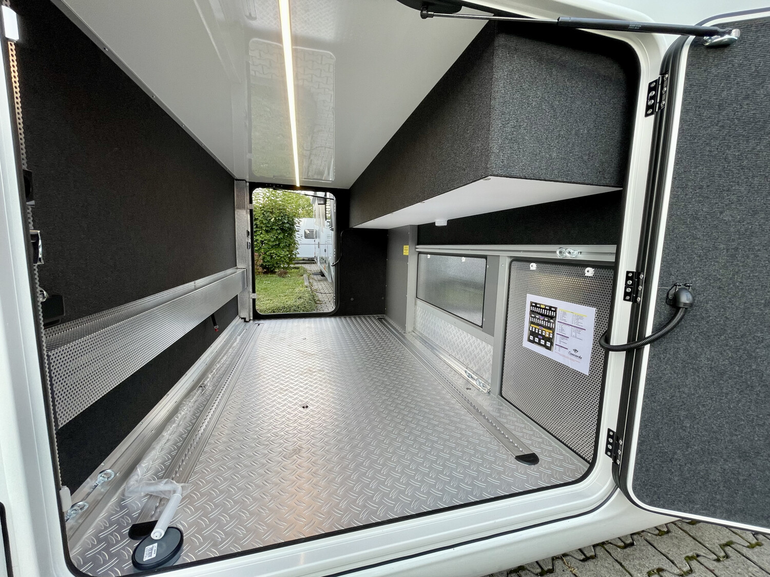 heckgarage stauraum concorde carver 890 rrl