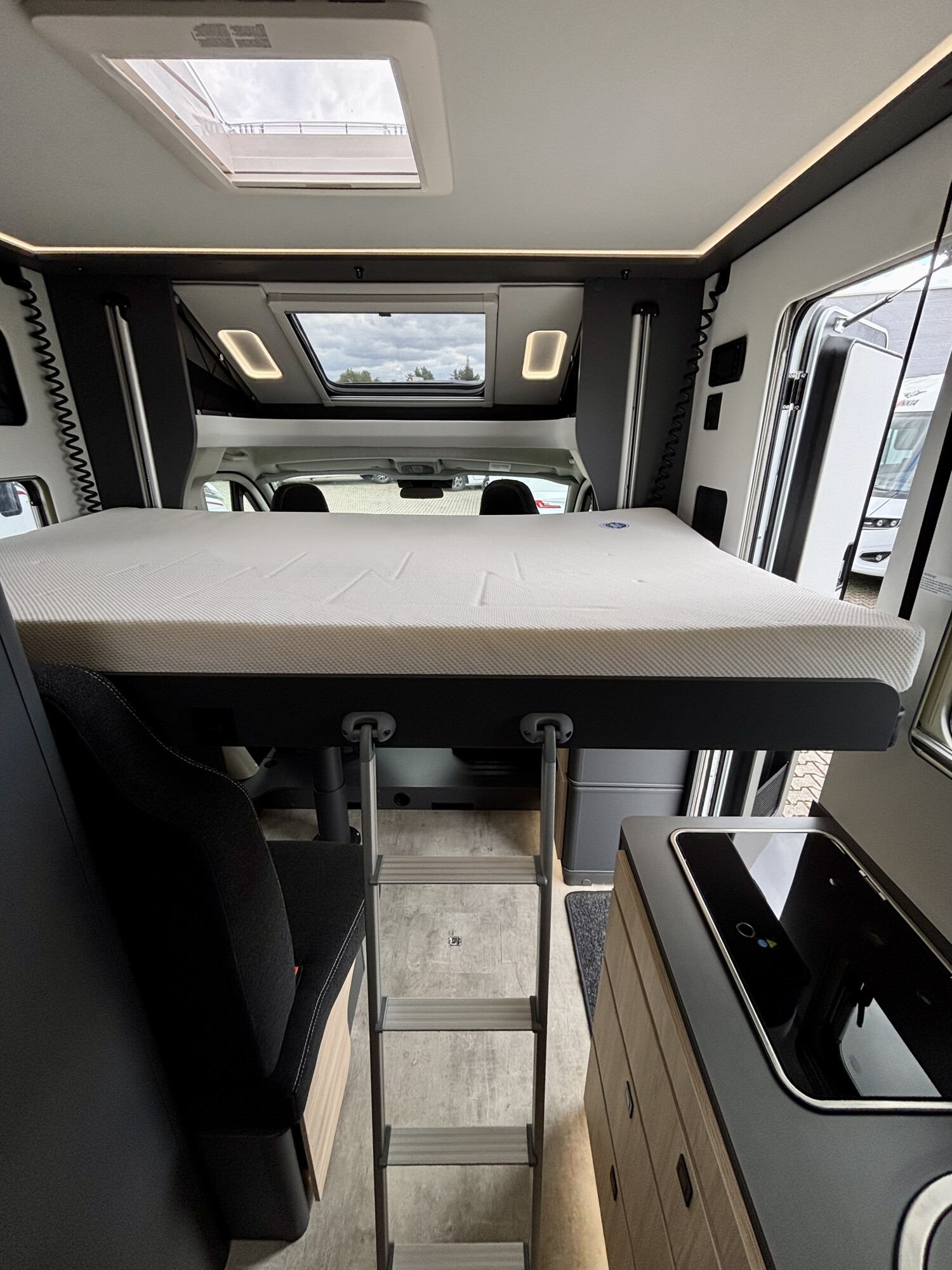 hubbett frankia now 7 0 l