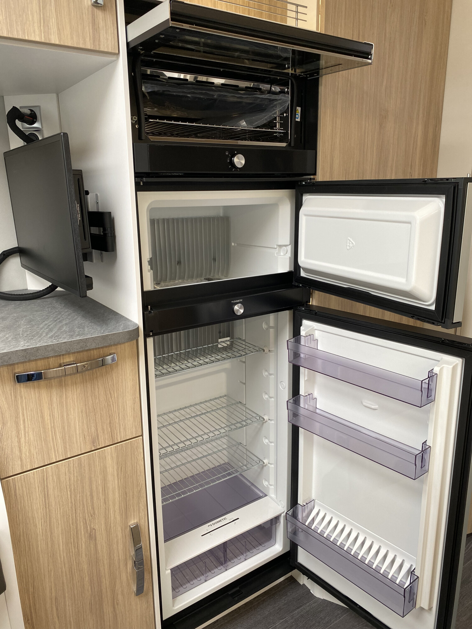 kueche kuehlschrank frankia f line a 740 plus