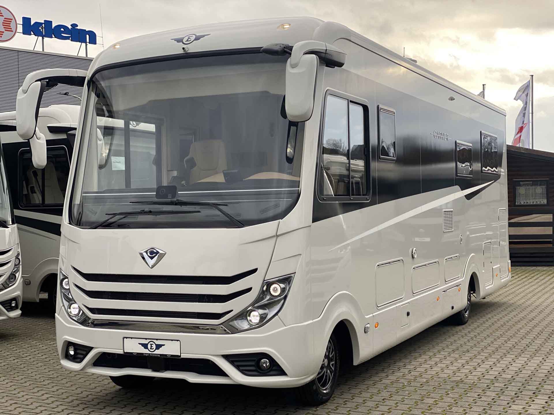 engel-caravaning-wohnmobil-mieten-concorde-carver-890_rrl-14