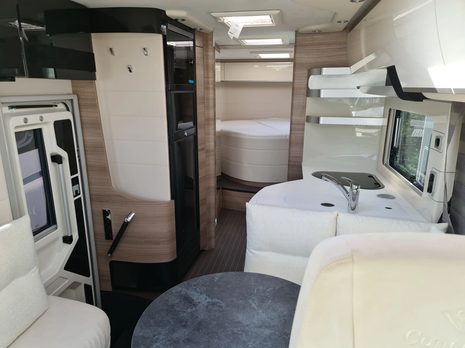 engel-caravaning-wohnmobil-mieten-concorde-credo-790-mi-7