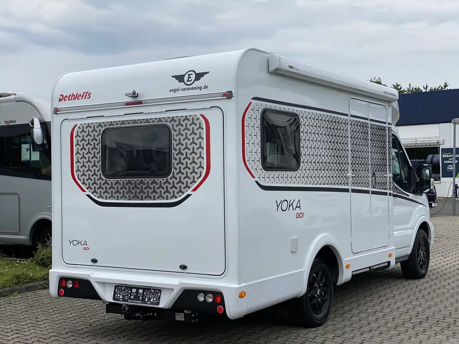 engel-caravaning-wohnmobil-mieten-dethleffs-yoka-go-t1-2