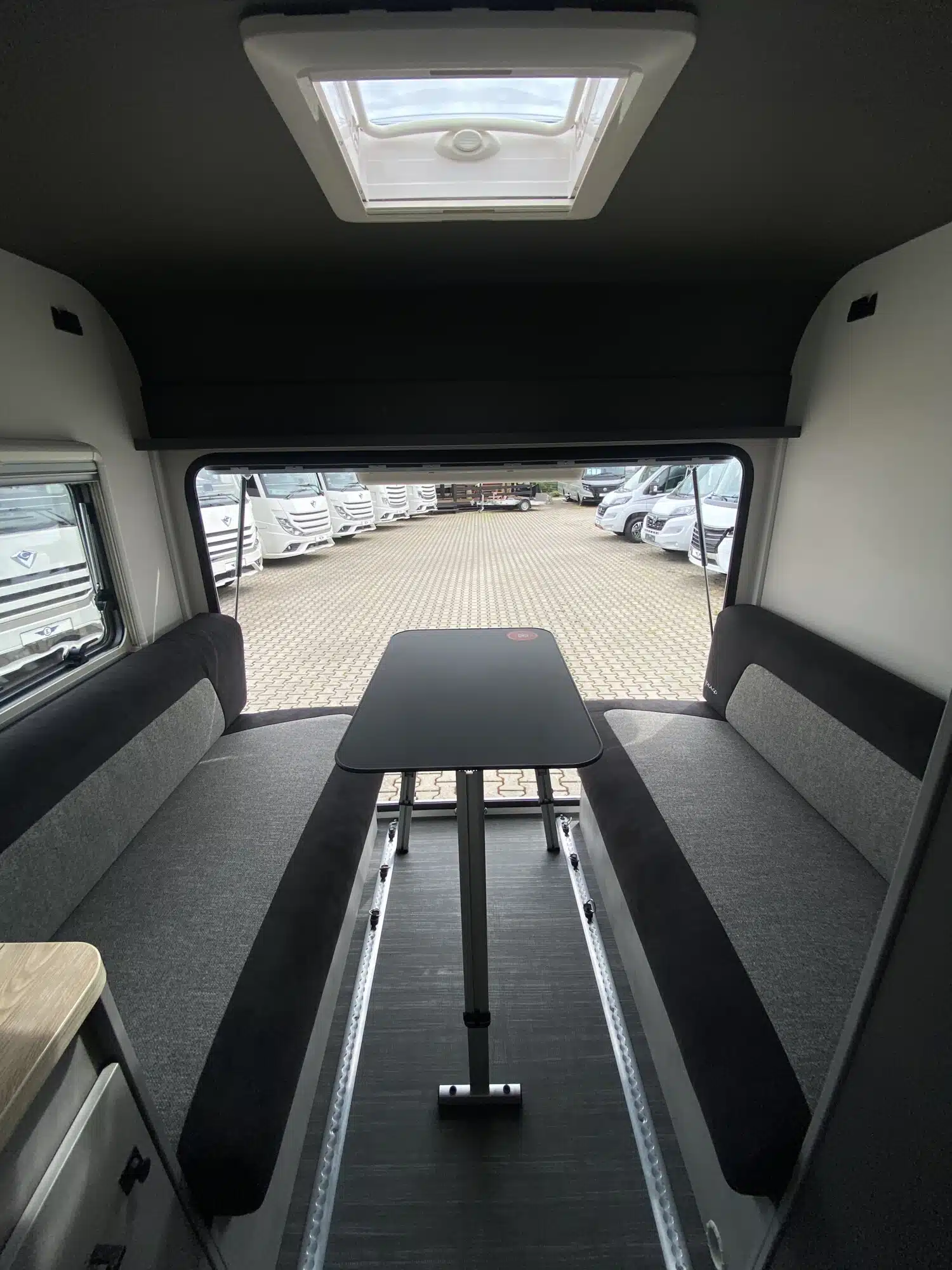 engel-caravaning-wohnmobil-mieten-dethleffs-yoka-go-t1-20