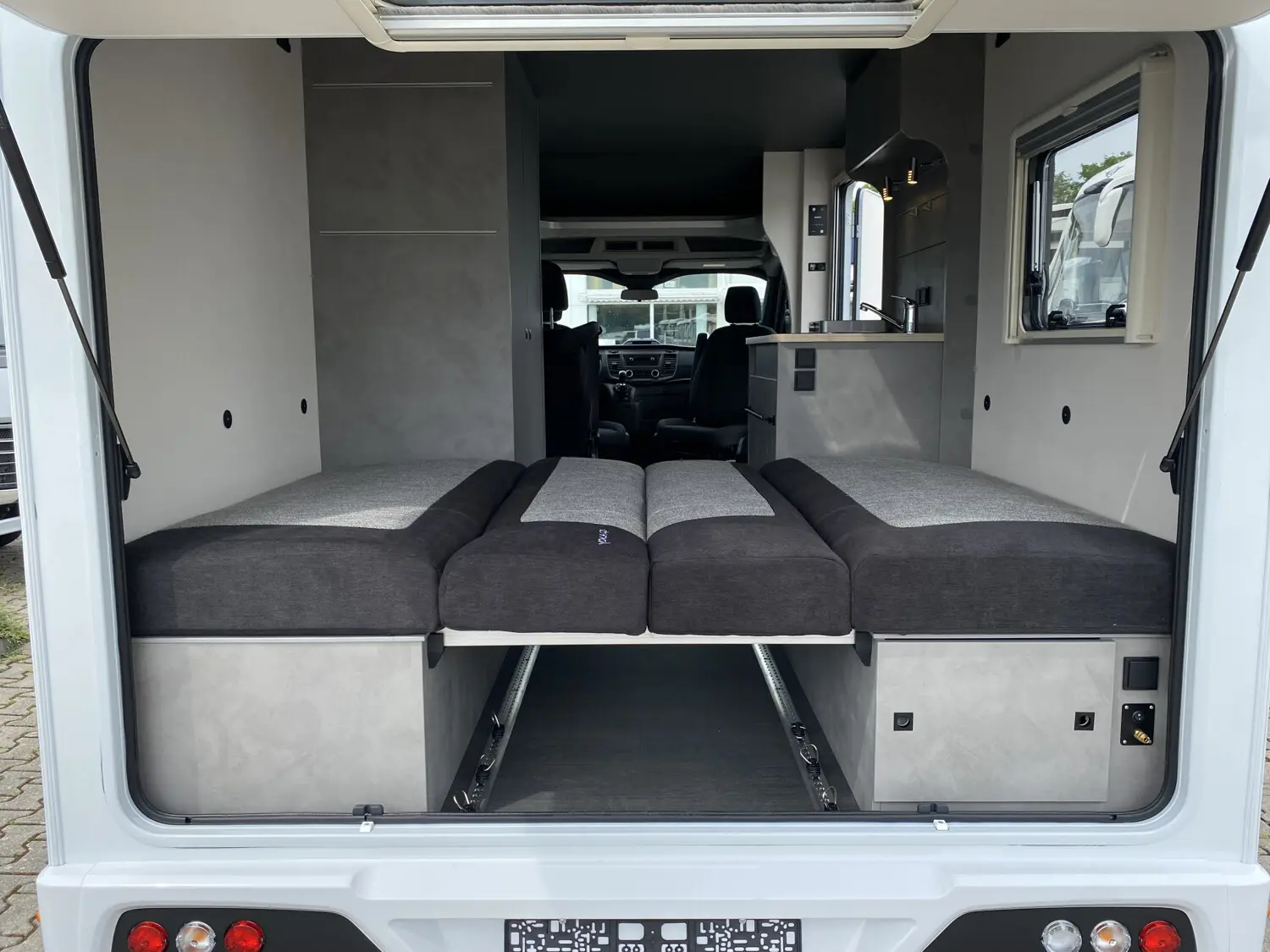 engel-caravaning-wohnmobil-mieten-dethleffs-yoka-go-t1-6